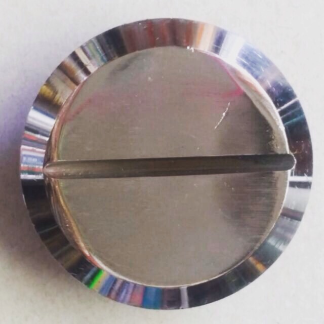 Nút máy mâm lửa Inox -1 cái....