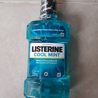 Nước xúc miệng listerine thái lan