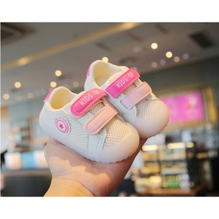 Giày tập đi thể thao cho bé trai bé gái Kids ngôi sao từ 0-2 tuổi
