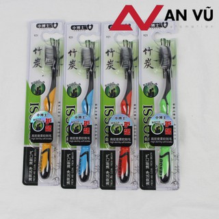 Bàn chải đánh răng Bossi 921 Hàn Quốc - Bàn chải than tre hoạt tính