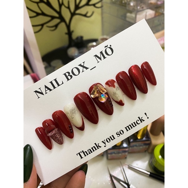 Nail box ( ☘ móng úp xinh ☘️)