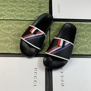 Dép Nam Thom Browne, Dép hot mùa hè 2022