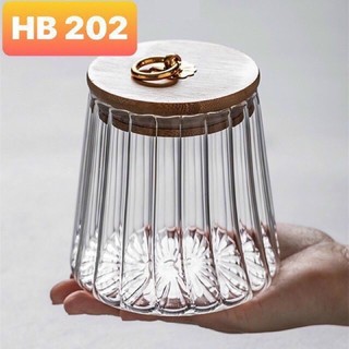 Lọ thủy tinh nắp gỗ dáng tam giác HB202