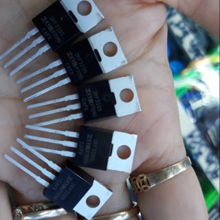 5c mosfet IRF 3205