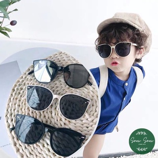 Kính mắt râm cho bé - Kính mắt đi biển chống tia UV cực xinh cho bé trai bé gái phong cách Hàn Quốc KM01