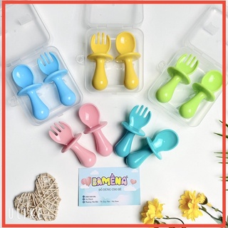 Bộ thìa dĩa tập xúc chống hóc kèm hộp đựng cho bé AD41