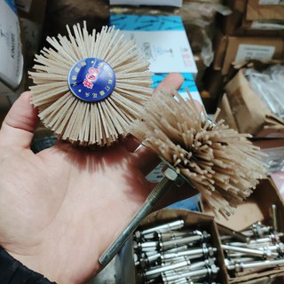 Chổi cước quật số 80, dùng chà nhám gỗ, đánh bóng gỗ, chổi quật cước, dụng cụ thợ mộc