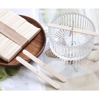 Que gỗ đỡ bấc (10 que) loại có lỗ