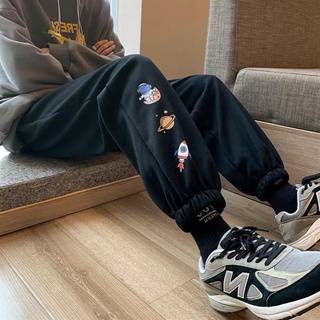 NHÌN LÀ THÍCH  Quần JOGGER nỉ unisex nam nữ Dáng dài ống rộng in hoạ tiết hoạt hình mặt cười thời trang hè đông