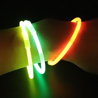 PVN17625 Hộp 100 que phát sáng lightstick - vòng tay dạ quang T2 .