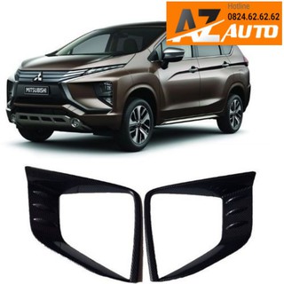 BỘ ỐP TRANG TRÍ VIỀN ĐÈN TRƯỚC VÂN CACBON DÀNH CHO XE MITSUBISHI XPANDER 2018-2022 - hàng cao cấp