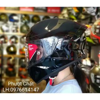Nón bảo hiểm Fullface KYT màu đen bóng cao cấp