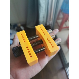 Ghế nhựa cố định sửa đồng hồ, ghế nhựa nguyên khối loại to