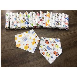 1 yếm quàng cổ cài nút cho bé cotton