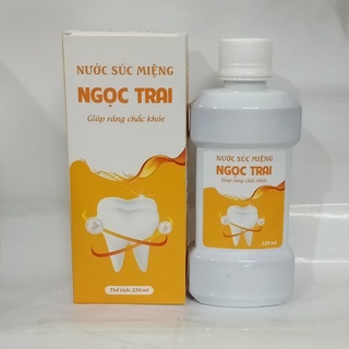 NƯỚC SÚC MIỆNG NGỌC TRAI với các thành phần thảo dược tự nhiên đinh hương, cam thảo, bồ công anh, cúc hoa- ( Chai 220ml)