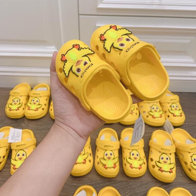 Dép vịt Thái Lan