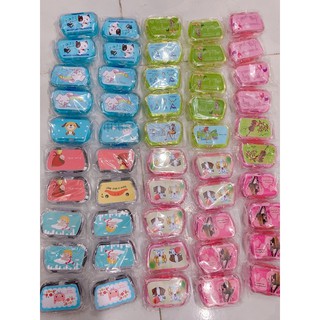 Khay gương mini có dụng cụ đeo
