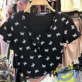 áo kiểu croptop vạt bầu in hình bướm xinh