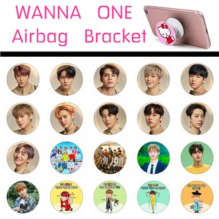 Dụng cụ đỡ gắn điện thoại nhiều họa tiết nhóm nhạc WANNA ONE tiện dụng