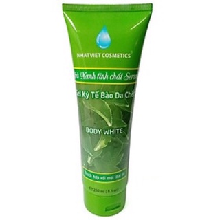 Gel kỳ tế bào da chết dành cho Body  Nhật Việt Cosmetics trà xanh 250ml