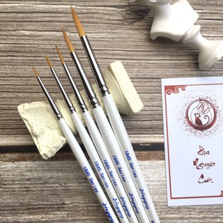 [TC Art Store] Cọ Vẽ Nét HAPPY ROUND Thân Trắng / Đỏ