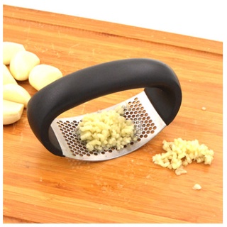 DỤNG CỤ NGHIỀN TỎI INOX cán đen siêu tiện
