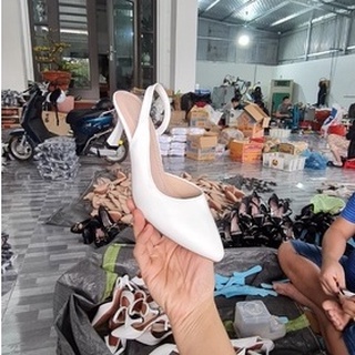 Giày Quai Hậu Nữ Cao Gót 5 Phân Chất Da Mềm Khoét Eo Phong Cách Đi Êm Lên Chân Xỉu Bảo Hành 6 Tháng Size 35 - 39
