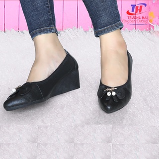 Giày Đế Xuồng 5cm mũi nhọn Trường Hải da bò thật Màu đen mềm mại DX130