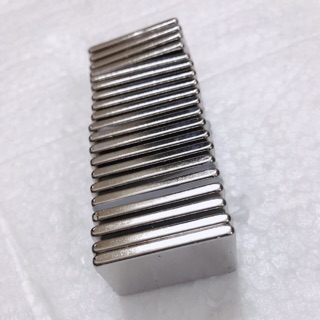 Com bo ( 20 viên nam châm 30x20x3mm )