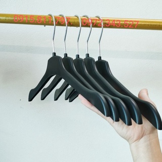 Combo 10 móc nhựa nữ - móc nữ vai dẹt màu đen từ dòng nhựa cao cấp,kích thước 40cm,đầu móc xoay 360*,tiết kiệm diện tích