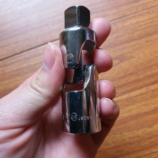 Đầu nối khẩu 1/2″ và 3/8" Kouritsu có thể lúc lắc (đầu lắt léo)