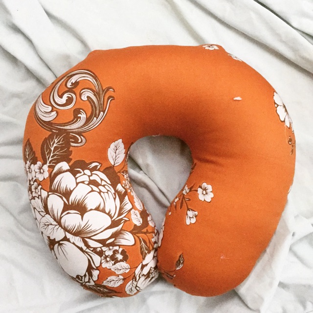 Gối đỡ cổ chữ U