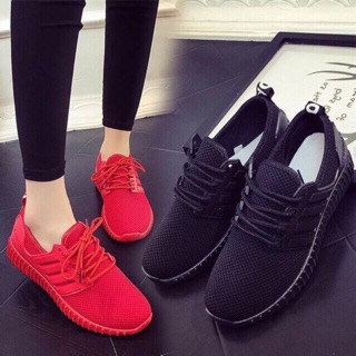 Combo 5 đôi giày thể thao đen đỏ cho khách