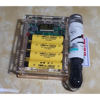 Sạc dự phòng 4 pin 18650