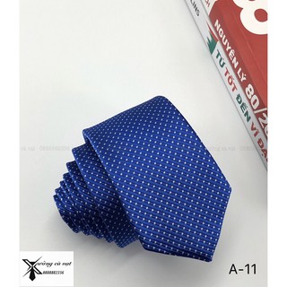 Cà vạt nam cao cấp bản nhỏ 5cm hoạ tiết chấm bi