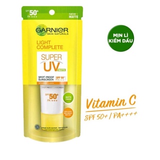 Kem chống nắng Garnier sáng da 15ml