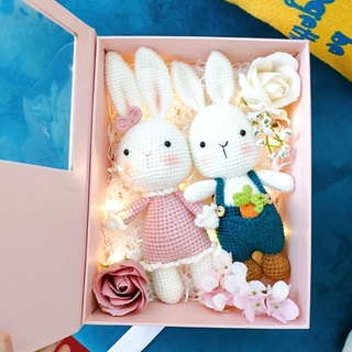 Quà tặng sinh nhật cho bé Thỏ bông móc len kích thước 26cm
