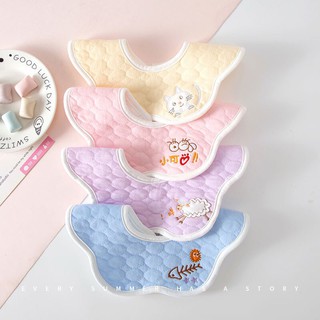 Yếm tròn xoay 360 độ, có cúc bấm, có chống thấm - 𝐘𝟓𝟓