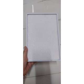 Mâm bằng nhung màu trắng khung gỗ