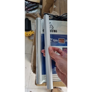 Thanh nhựa đỡ cạnh bên đồng hồ treo tường led vạn niên