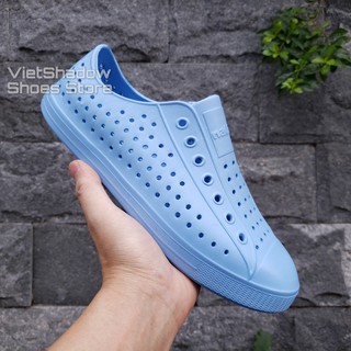 Giày nhựa siêu nhẹ nam nữ - Chất liệu nhựa xốp EVA siêu nhẹ, không thấm nước - Màu xanh da trời trơn và có viền