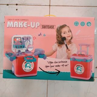 Vali đồ chơi trang điểm tặng kèm trang điểm thật