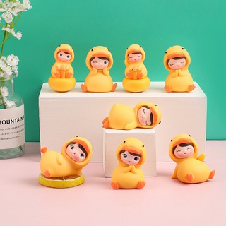Mô hình bé cosplay vịt vàng dễ thương trang trí bàn làm việc, bàn học, tủ sách, taplo ô tô, quà tặng
