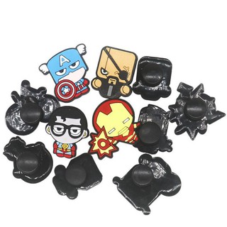 Jibbit, stick gắn dép crocs mẫu siêu anh hùng Avengers