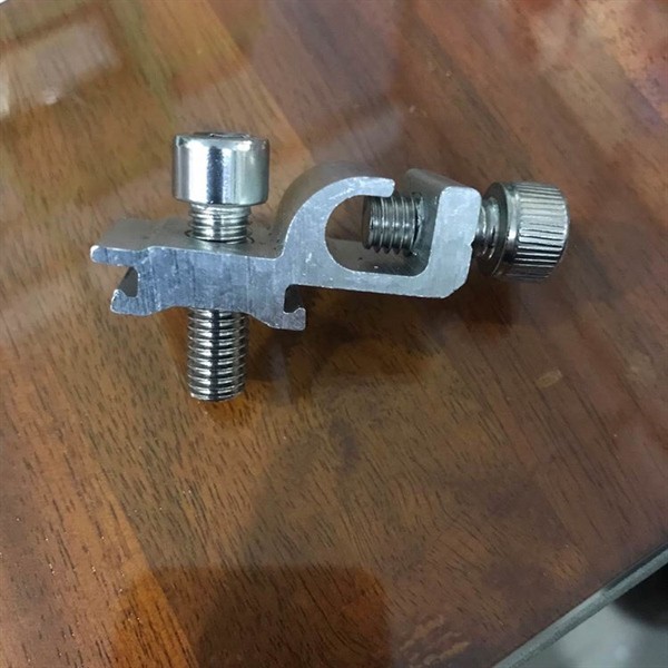 Kẹp tiếp địa