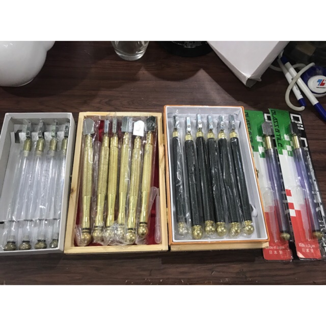 Dao cắt kiếng