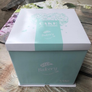 hộp cột nơ 25cm cao 25cm