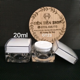 Hũ nhựa vuông 20ml nắp trắng thân trong