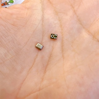 Mic Samsung 4 chân