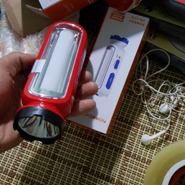 Đèn led sạc pin